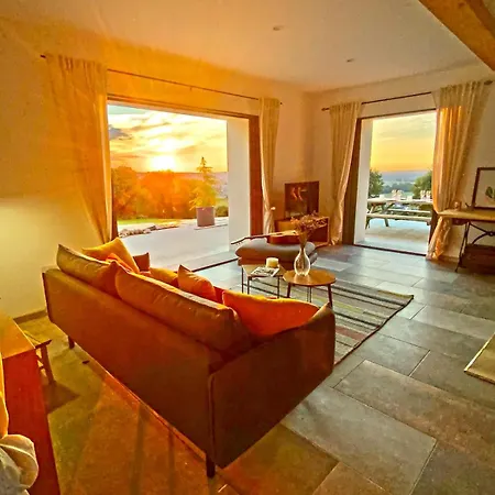 Vila Grange Bernata, Havre De Paix Sur La Colline Pontacq